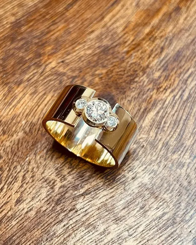 Bague ruban trilogie diamants